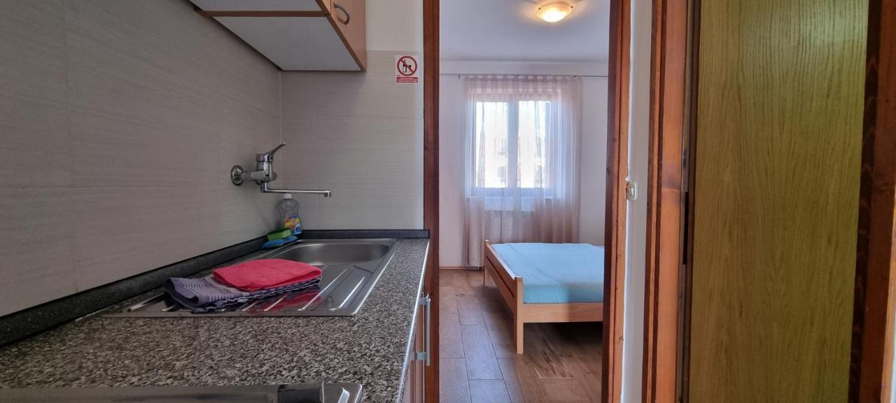 Idila Sea Front Apartments Medulin Exterior photo